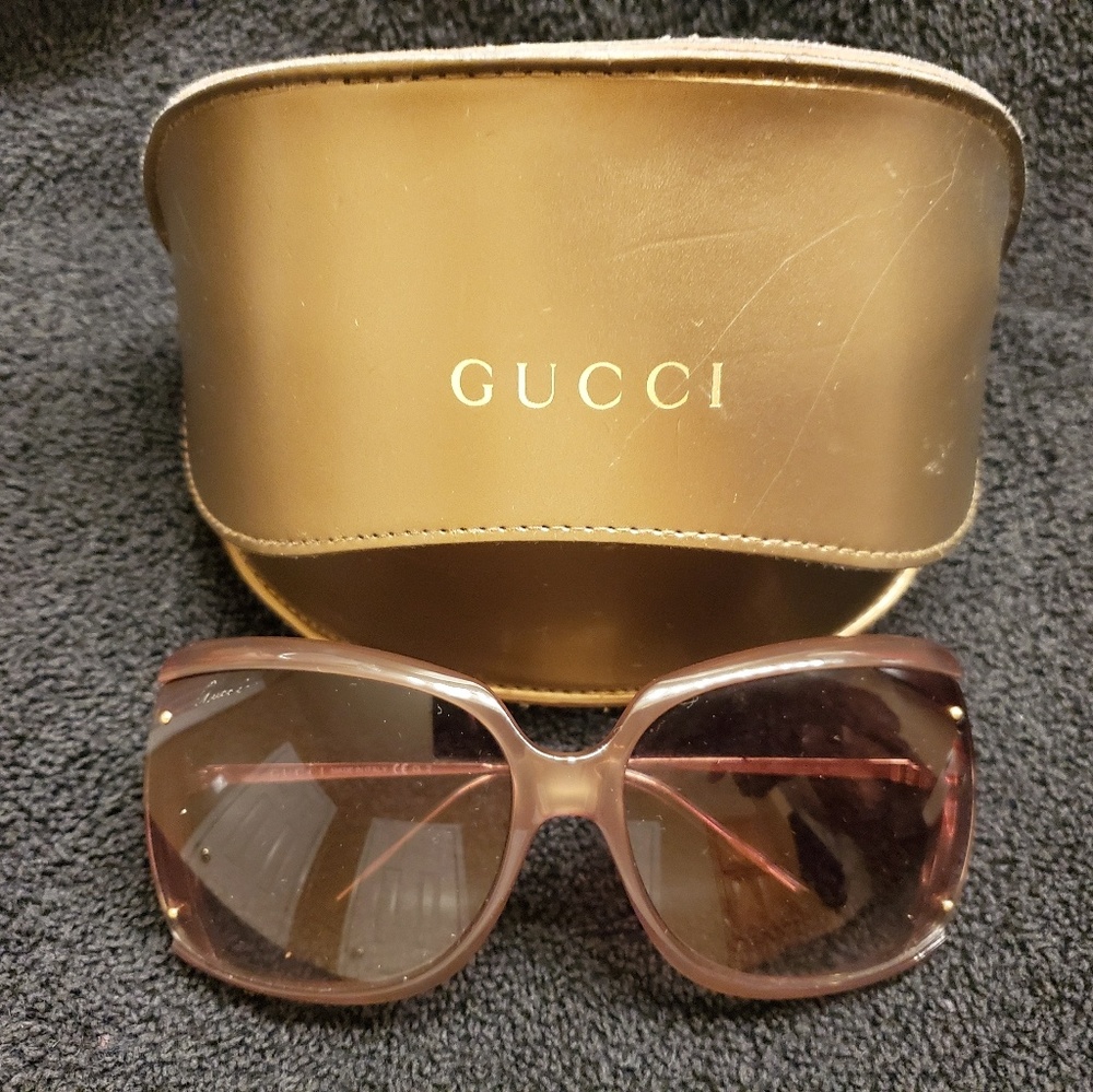 Oversized Gucci Sunglasses